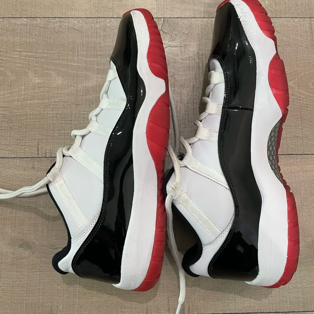 Air Jordan 11 low